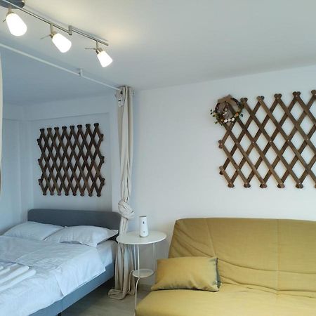 Comfy Condo Otopeni Dış mekan fotoğraf