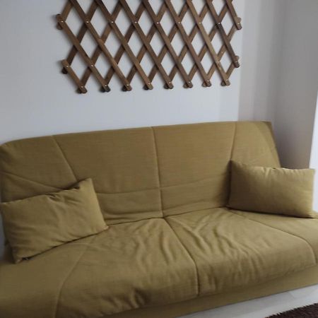 Comfy Condo Otopeni Dış mekan fotoğraf